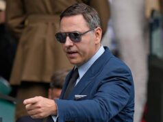 BBC sob pressão para alterar a programação da TV de Natal após alegações de ‘assédio’ de David Walliams: Estrela definida para aparecer no especial do Boxing Day e duas de suas adaptações de livros serão exibidas hoje