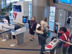 Mãe vista em imagens assustadoras de aeroporto fugindo para a Europa com quatro filhos em meio a uma briga pela custódia com o pai