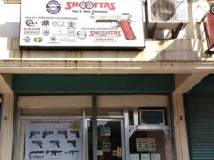 De um mergulho em um resort de praia idílico a uma visita a coletes à prova de balas em uma loja de ‘armas e munições’: por dentro da viagem dos supostos atiradores de Bondi Seashore às Filipinas