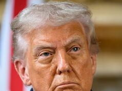 O comediante Dom Joly afirma que teve seu pedido de visto para os EUA rejeitado após criticar Donald Trump on-line