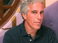 Arquivos Epstein: vários documentos, incluindo a foto de Trump, supostamente removidos do web site de divulgação do DOJ