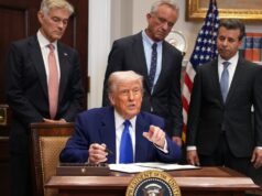 Nove das maiores empresas farmacêuticas fecham acordos com Trump para reduzir preços de medicamentos