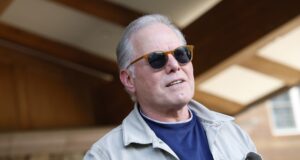 A busca de David Ellison pelo WBD tornou David Zaslav mais rico – e pode não ter acabado