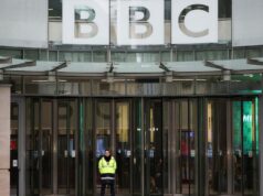 Trump processa BBC em US$ 5 bilhões e alega difamação do documentário Panorama