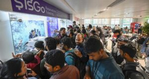 Operadora da maior companhia aérea da Índia vê ações despencarem após milhares de cancelamentos