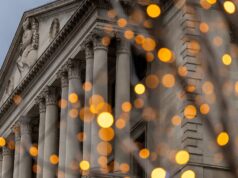 Banco da Inglaterra corta taxas de juros, num impulso de Natal bem-vindo para os consumidores