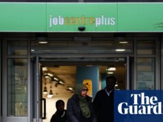 Starmer carece de plano de mobilidade social “coerente”, diz presidente do órgão consultivo