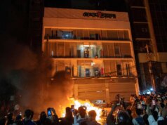 Motins aumentam em Bangladesh depois que um líder de protesto estudantil é morto