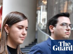 David Sharaz foi à falência por Linda Reynolds no tribunal federal dias depois de sua esposa Brittany Higgins