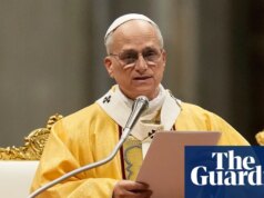 Papa Leão pede bondade para com estranhos e pobres em mensagem de Natal