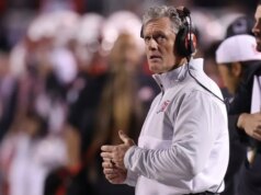 Michigan contrata o técnico do Utah, Kyle Whittingham, para substituir Sherrone Moore