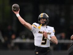 Resumo de transferências: QBs iniciais, Chaz Coleman da Penn State entrando no portal