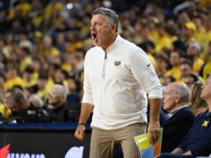 Oakland se concentrou em inverter o roteiro contra o número 9 do estado de Michigan