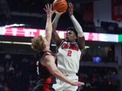 Ole Miss segura Southern Miss para quebrar o novelo de quatro jogos