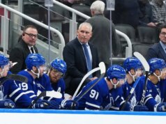 Craig Berube repreende Leafs após derrota apática; Predadores ficam à espreita