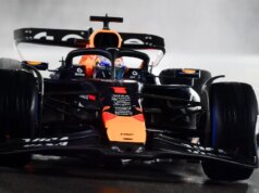 Daniel Ricciardo libera Max Verstappen para a terceira posição