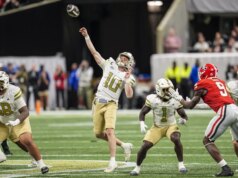 Nº 12 BYU, Nº 22 Georgia Tech miss CFP, definido para Pop-Tarts Bowl