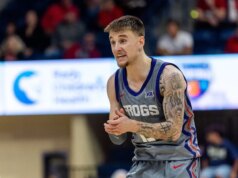 Brock Harding faz o papel de herói enquanto o TCU se defende do Incarnate Phrase