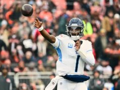 Os novatos QBs Cam Ward e Tyler Sough se enfrentam em Nashville