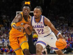 Kansas G Darryn Peterson não retornará até ‘perto de 100%’