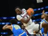 Nº 8 Os surtos de Gonzaga no segundo tempo afundam Nº 25 UCLA