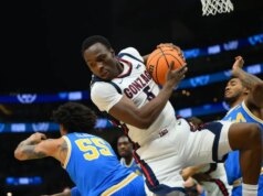 Nº 8 Os surtos de Gonzaga no segundo tempo afundam Nº 25 UCLA