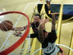 Knicks superam os Spurs no quarto período e vencem a Copa da NBA