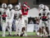 Jacksonville State recupera de desvantagem para vencer Troy no Salute to Veterans Bowl