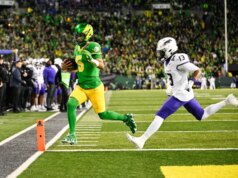 Oregon marca cedo e frequentemente no triunfo do CFP sobre James Madison