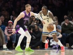 Equipes em sequência de derrotas colidem enquanto Bucks enfrenta Pacers