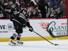 Caps e Devils retomam a investida nos playoffs em meio a períodos difíceis