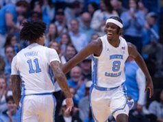 A noite de 21 pontos de Caleb Wilson leva o número 12 da UNC à Carolina do Leste