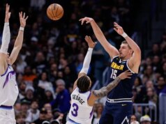 Nuggets combina marca do time com 24 treys e esmaga Jazz