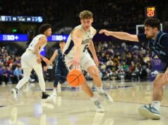 Hannes Steinbach marca 21 pontos enquanto Washington ultrapassa San Diego