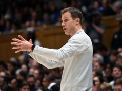 Deron Rippey Jr., PG nº 1 em 26, se compromete com Duke