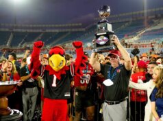 Louisville derrota Toledo no Boca Raton Bowl; Jeff Brohm recusa comentários sobre Michigan