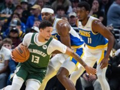 Bucks volta à coluna de vitórias contra os infelizes Pacers