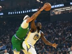 A pontuação oportuna de Stephen Curry ajuda os Warriors a derrotar os Mavericks