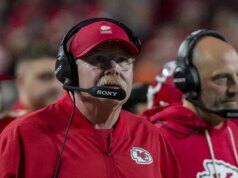 Andy Reid pretende treinar Chiefs em 2026 ‘Se eles me aceitarem’