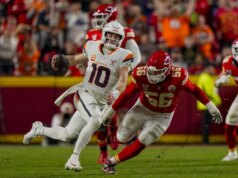 Broncos vencem Chiefs para se aproximar do primeiro colocado da AFC