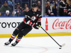 Sabres dominam Bruins no segundo período e vencem pela oitava vez consecutiva