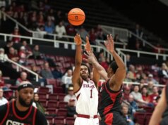 Ebuka Okorie marca 30 pontos enquanto Stanford vence o incômodo Cal State Northridge