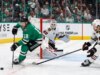 Blackhawks marcam 2 gols nos pênaltis para derrotar Stars