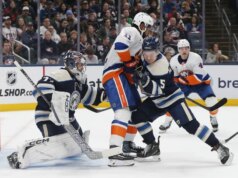 Resumo da NHL: Jackets marcam 3 gols em terceiro para dobrar os Islanders