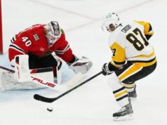 O hat-trick de Justin Brazeau impulsiona a blitz dos Blackhawks dos Penguins
