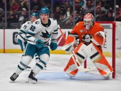 Macklin Celebrini amplia sequência de pontos e Sharks vence Geese