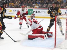Anthony Mantha, Penguins esmagam furacões atingidos