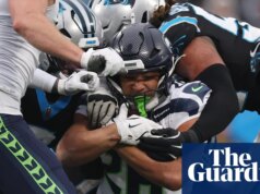 Resumo da NFL: Seahawks se aproxima do primeiro colocado da NFC com vitória sobre Carolina