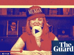 Steve Bannon, Tucker Carlson e… Liz Truss? Por dentro da audição do ex-PM para Maga