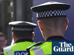 Policiais na Inglaterra e no País de Gales temem denunciar colegas por irregularidades, segundo pesquisa
